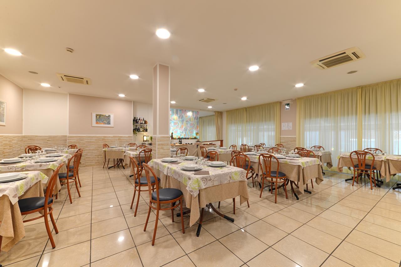 Hotel Taormina 里乔内 外观 照片