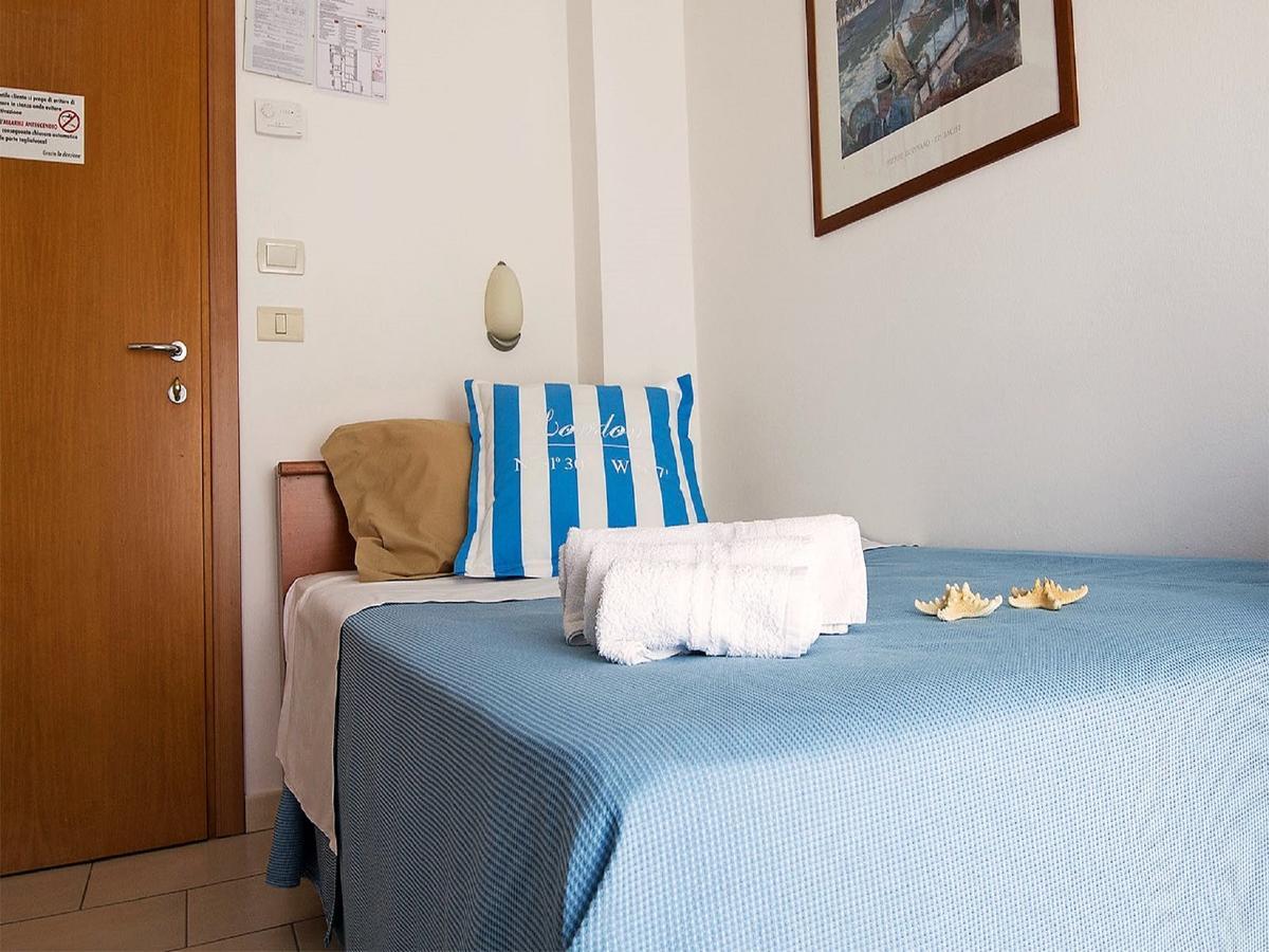 Hotel Taormina 里乔内 外观 照片